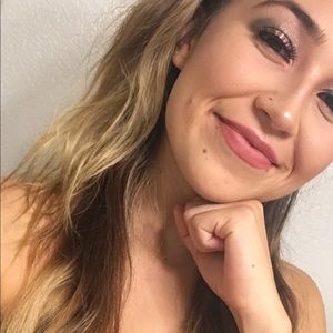 Meet your Posher, Anais